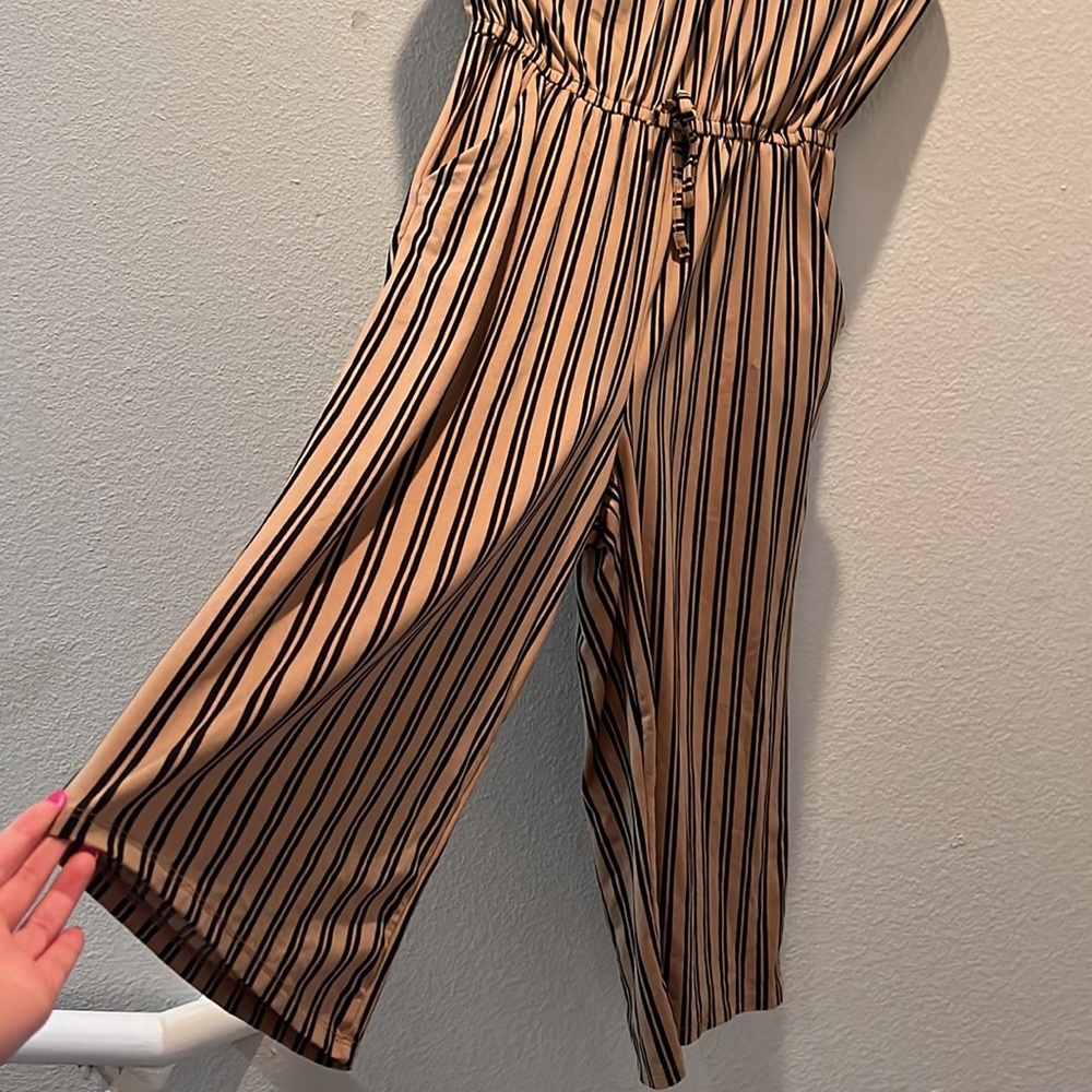 Fun jumpsuit - Picture 2 of 4